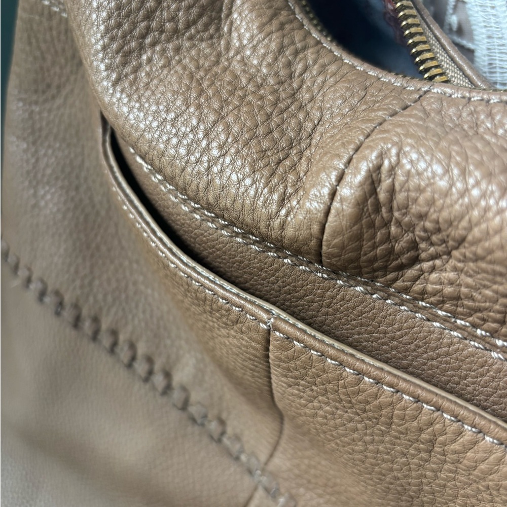 Hobo Entwine Leather Handbag - Picture 4 of 15